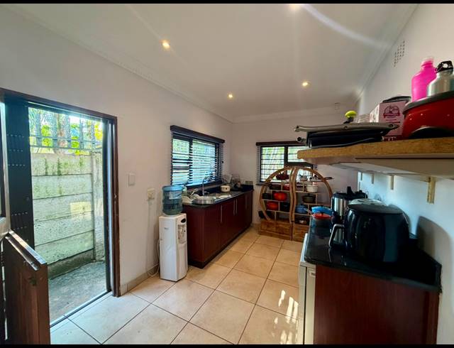 5 BEDROOM FREEHOLD FOR SALE IN MEER EN SEE